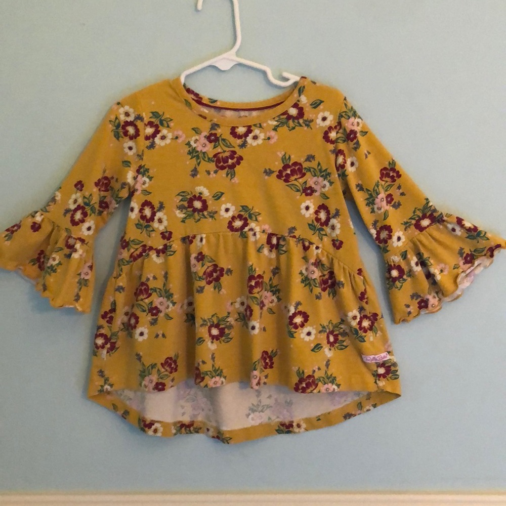 Ruffle Butts girl size 4T tunic